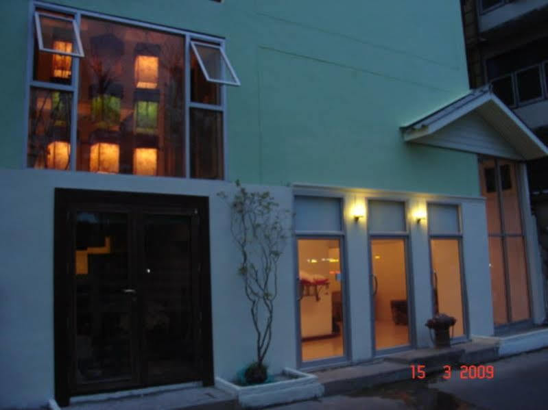 Kaset Guesthouse Бангкок Екстер'єр фото